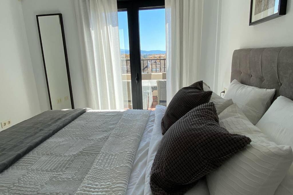 Apartament Penthouse With Sea Views In Marbella