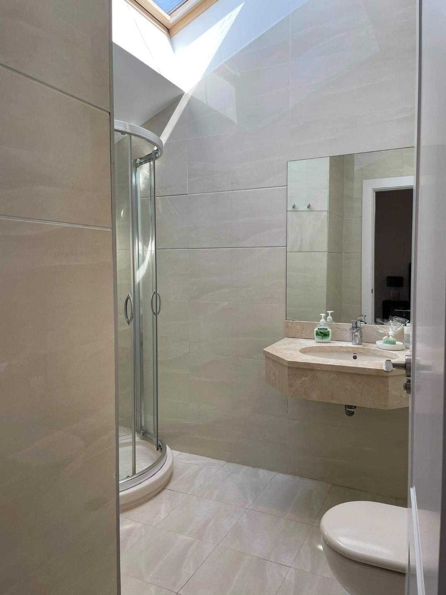 Penthouse With Sea Views In Apartament Marbella